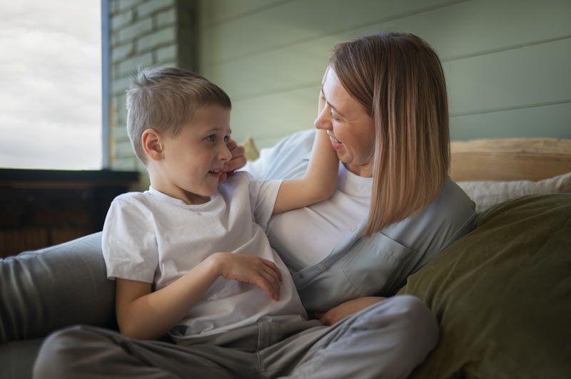 Cómo referirse a un niño con autismo